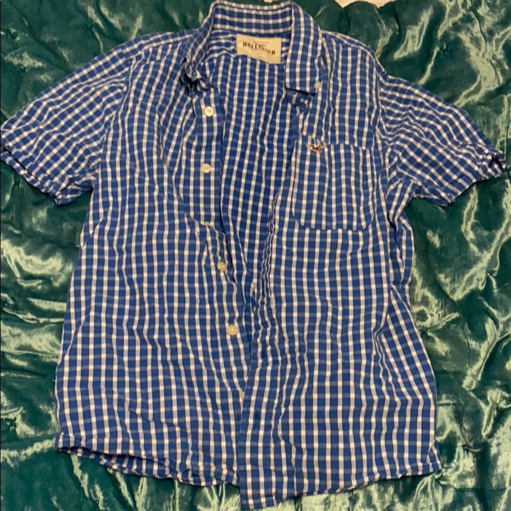 Men’s hollister button down short sleeve